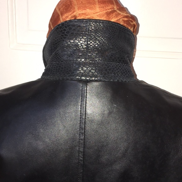 BEAUTIFUL GENUINE LEATHER JACKET-NEW /$160-NOW/$50 - Picture 3 of 8